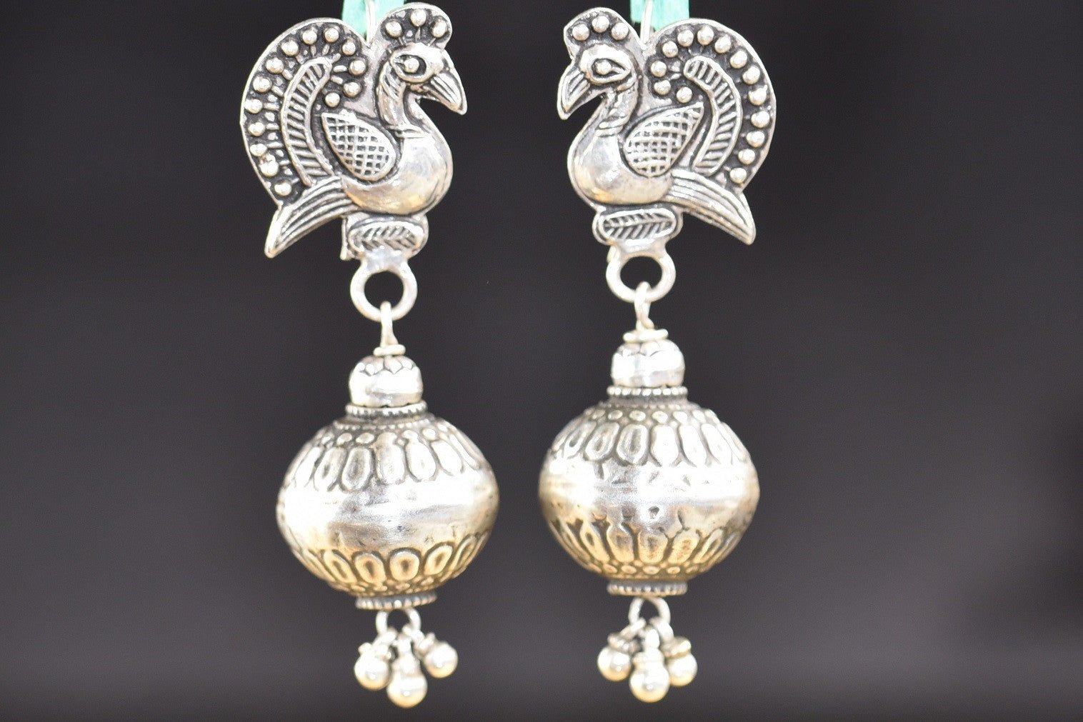 20a549-silver-amrapali-earrings-bird-embossed-d