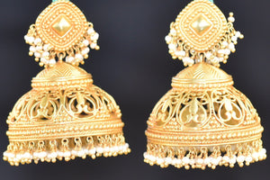 20a600-traditional-amrapali-pearl-jhumka-earrings-A