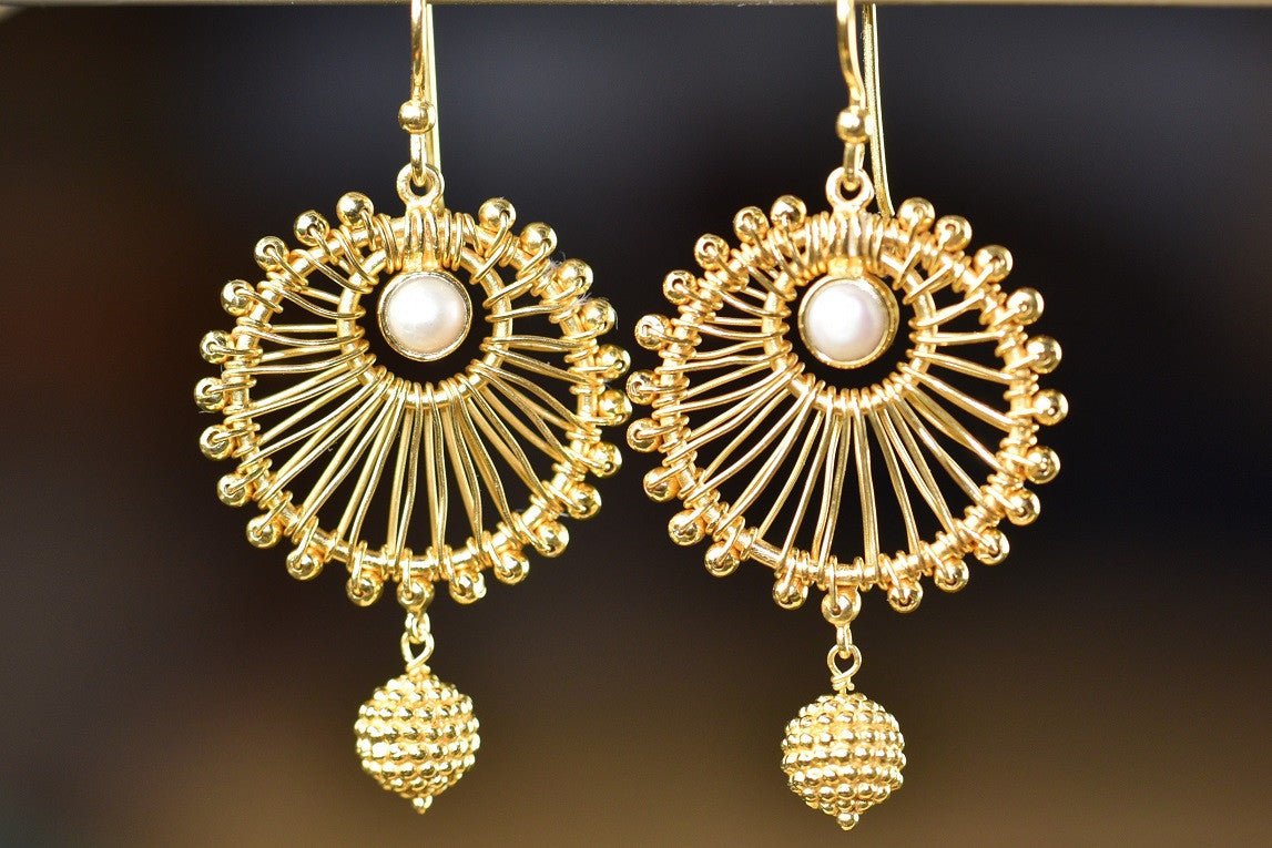 20a629-silver-gold-plated-round-star-amrapali-earrings-a