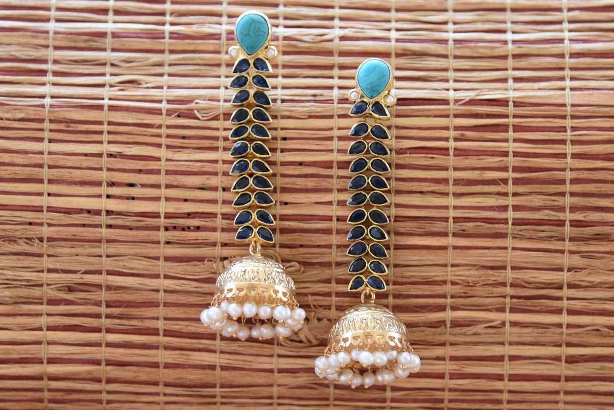 20A796 Turquoise Dangling Earrings 