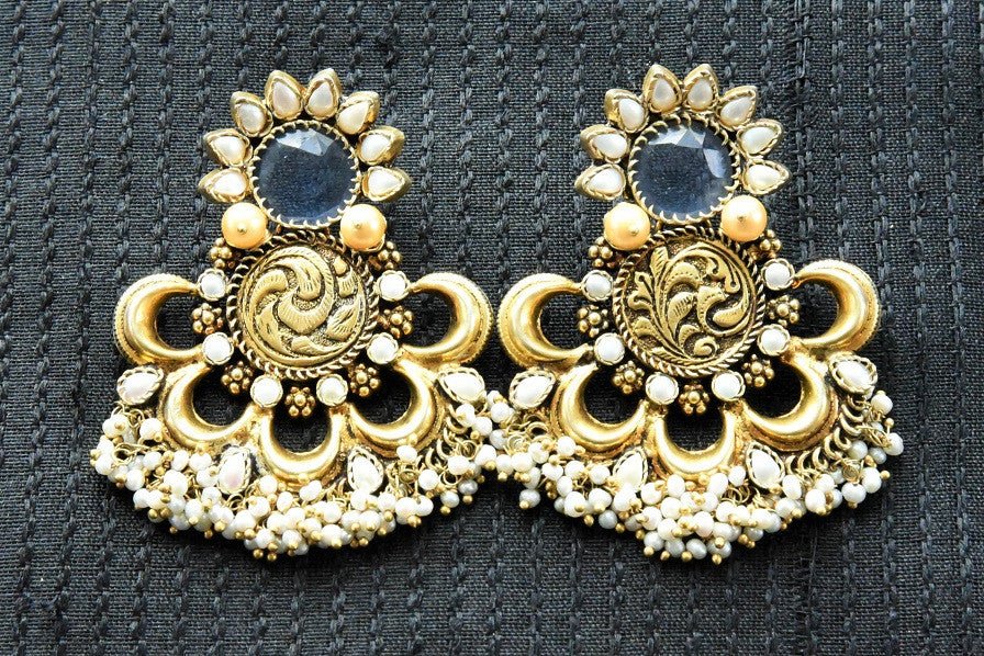 20A812 Royal Glass & Pearl Amrapali Earrings