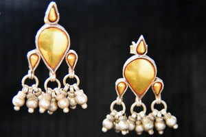 20A827 Drop Shaped Silver Gold Plated Earrings With Pearls