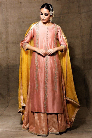 Buy ethnic old rose chanderi kurta skirt set with dupatta online in USA. Shine with rich ethnic outfits at weddings and special occasions from Pure Elegance clothing store in USA. A beautiful collection of Indian designer dresses, wedding lehengas, wedding sarees, and much more is waiting for you on online and in our store.-straight view