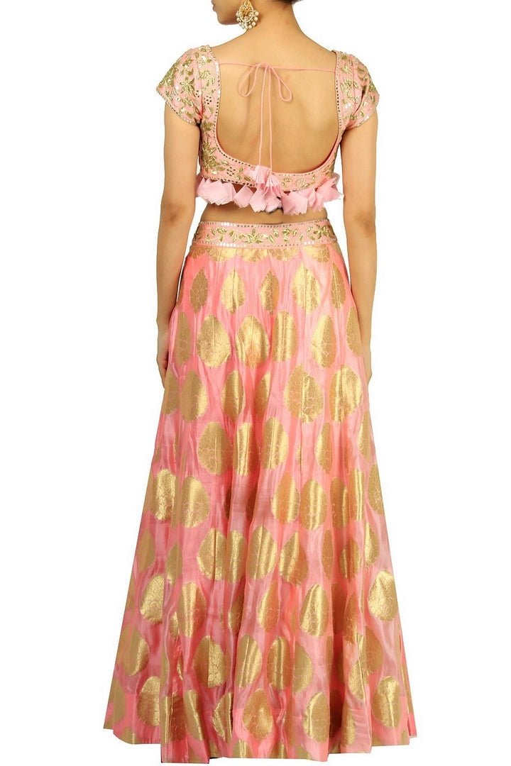 Stunning peach embroidered lehenga with dupatta for online shopping in USA. Make your ethnic wardrobe complete with an exquisite collection of Indian designer clothing from Pure Elegance clothing store in USA. A splendid variety of designer dresses, designer lehenga choli, salwar suits will leave you wanting for more. Shop now.-blouse pallu