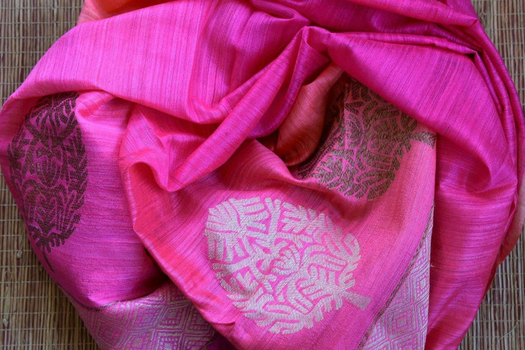 Buy traditional pink matka Banarasi dupatta from Indian clothing online or visit our store Pure Elegance in USA. Team up with any silk suit for a pure ethnic look.-details