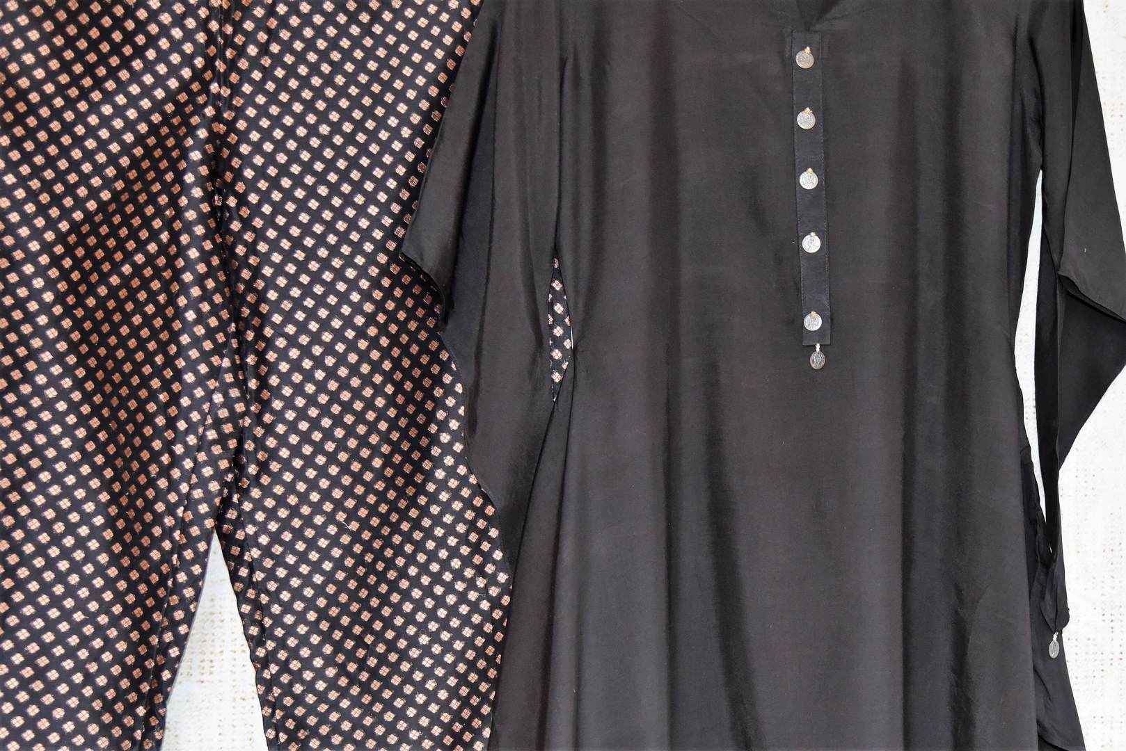 Buy black kurta with Banarasi pants online at USA at Pure Elegance Indian clothing store. Find your stylish Indian dresses in exquisite designs for every occasion.-closeup
