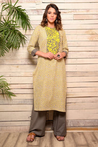 Buy off-white dabu print cotton kurta with grey palazzo online in USA. Pick your favorite Indian designer suits and dresses from Pure Elegance clothing store in USA. Make your ethnic collection complete with a range of Indian sarees, Anarkali suits, designer lehengas also available on our online store. -full view