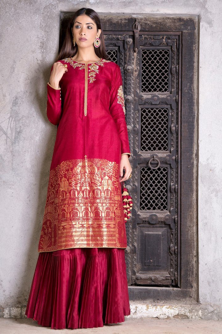 Buy rich maroon embroidered chanderi Anarkali with skirt online in USA. Find a range of exquisite Indian dresses in USA at Pure Elegance clothing store. Enrich your traditional style with a range of Indian clothing, designer Anarkali suits, wedding lehengas, and much more also available at our online store.-full view