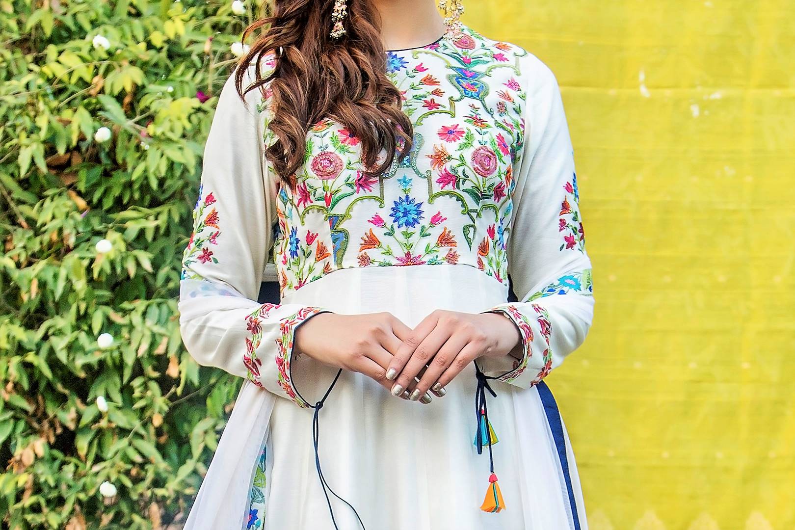 Buy ivory indigo hand painted embroidered chanderi kurta with tie and dye skirt online in USA. Find a range of exquisite Indian dresses in USA at Pure Elegance clothing store. Enrich your traditional style with a range of Indian clothing, designer Anarkali suits, wedding lehengas, and much more also available at our online store.-kurta