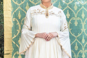 Buy ivory embroidered chanderi handloom kurta with dupatta online in USA. Find a range of exquisite Indian dresses in USA at Pure Elegance clothing store. Enrich your traditional style with a range of Indian clothing, designer Anarkali suits, wedding lehengas, and much more also available at our online store.-top
