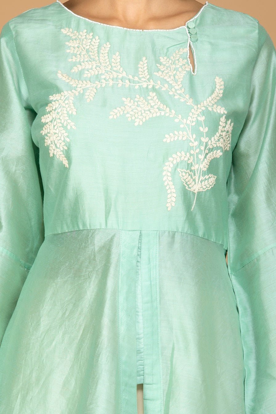 Buy elegant mint green and cream chanderi silk palazzo suit online in USA with pink dupatta. Be an epitome of Indian fashion with a premium range of designer suits, Anarkali dresses from Pure Elegance luxury Indian fashion store in USA. Buy online now.-closeup