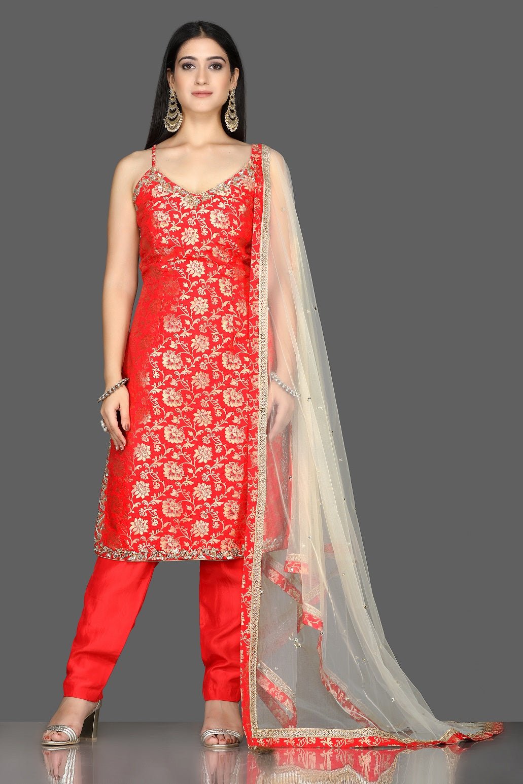 Buy bright red embroidered Banarasi kurta online in USA with crepe pants. Flaunt ethnic fashion with exquisite designer lehenga, Indian wedding dresses, Anarkali suits from Pure Elegance Indian fashion boutique in USA.-full view