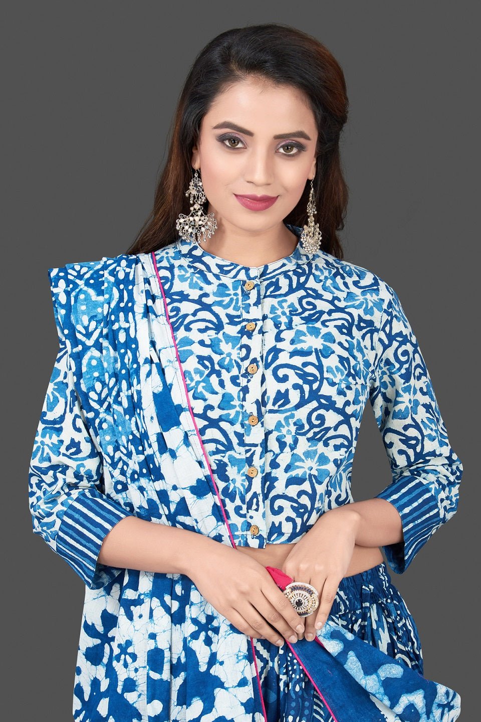Buy beautiful blue and white Bagru block print skirt set with dupatta. Shop designer Indian clothing, wedding lehengas, designer Anarkali, gharara suits, Indian dresses in USA from Pure Elegance Indian fashions store for parties and special occasions.-closeup