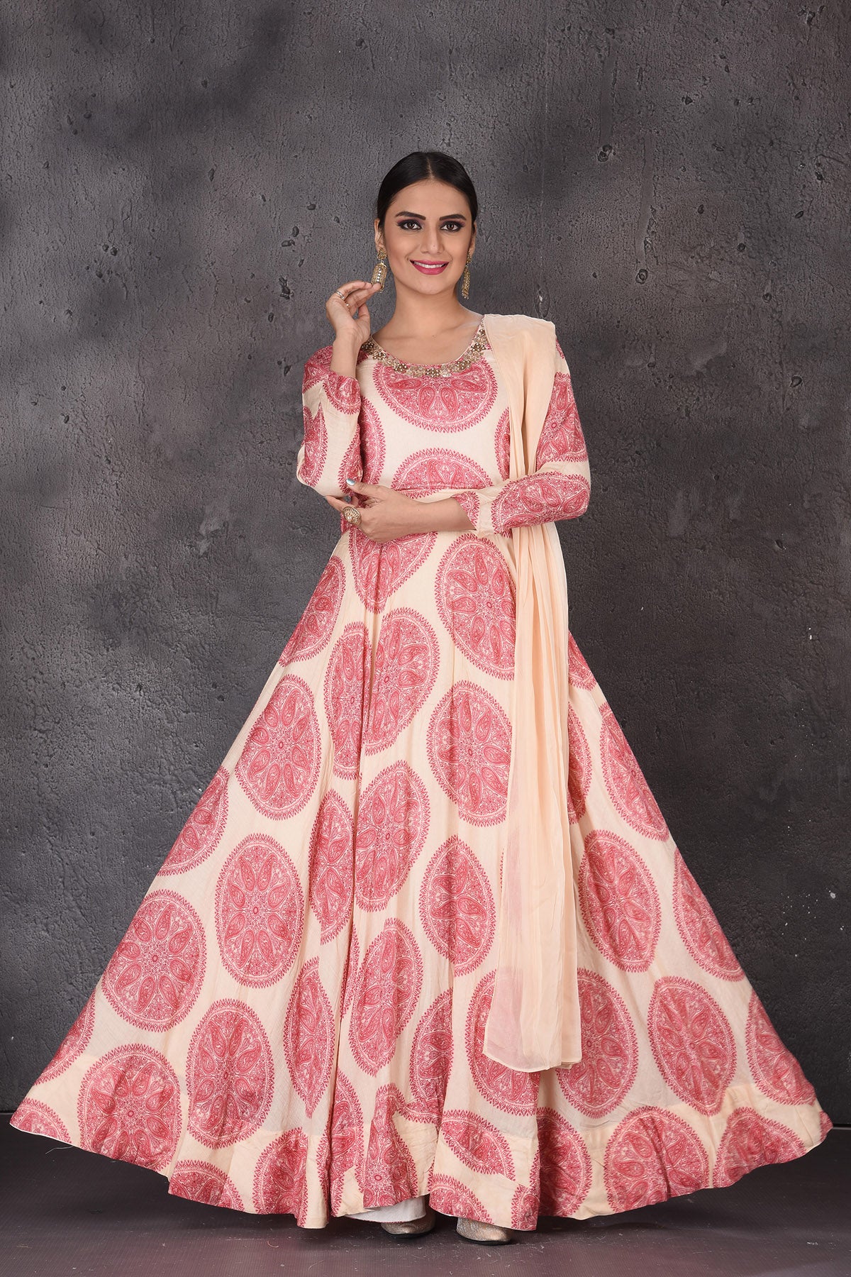 Buy beautiful cream printed floorlength Anarkali online in USA with dupatta. Look elegant at weddings and festive occasions in exclusive designer suits, designer gowns, Anarkali suits, sharara suits, wedding gowns, palazzo suits, designer lehenga from Pure Elegance Indian clothing store in USA.-full view
