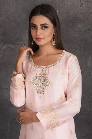 Buy beautiful powder pink and blue palazzo suit online in USA with dupatta. Set a fashion statement at parties in designer dresses, Anarkali suits, designer lehengas, gowns, Indowestern dresses from Pure Elegance Indian fashion store in USA.-closeup