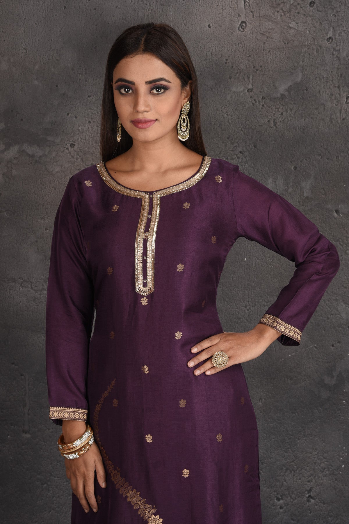 Buy stunning purple embroidered palazzo suit online in USA with dupatta. Set a fashion statement at parties in designer dresses, Anarkali suits, designer lehengas, gowns, Indowestern dresses from Pure Elegance Indian fashion store in USA.-closeup