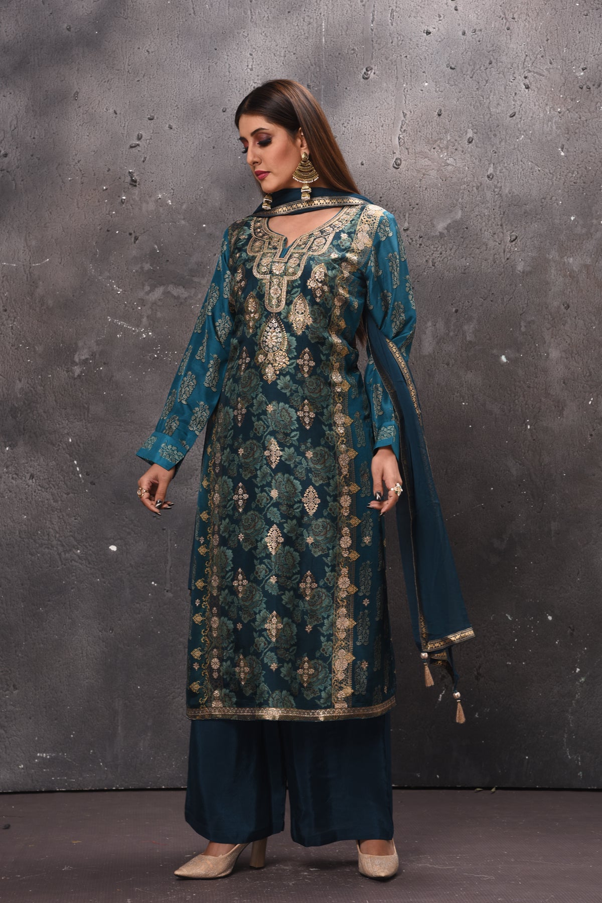 Shop beautiful teal green embroidered designer palazzo suit online in USA with dupatta. Get set for weddings and festive occasions in exclusive designer Anarkali suits, wedding gown, salwar suits, gharara suits, Indowestern dresses from Pure Elegance Indian fashion store in USA.-full view