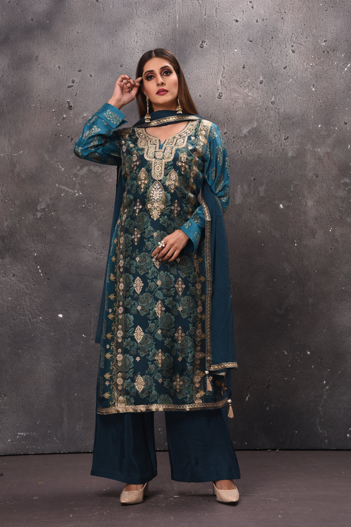 Shop beautiful teal green embroidered designer palazzo suit online in USA with dupatta. Get set for weddings and festive occasions in exclusive designer Anarkali suits, wedding gown, salwar suits, gharara suits, Indowestern dresses from Pure Elegance Indian fashion store in USA.-front