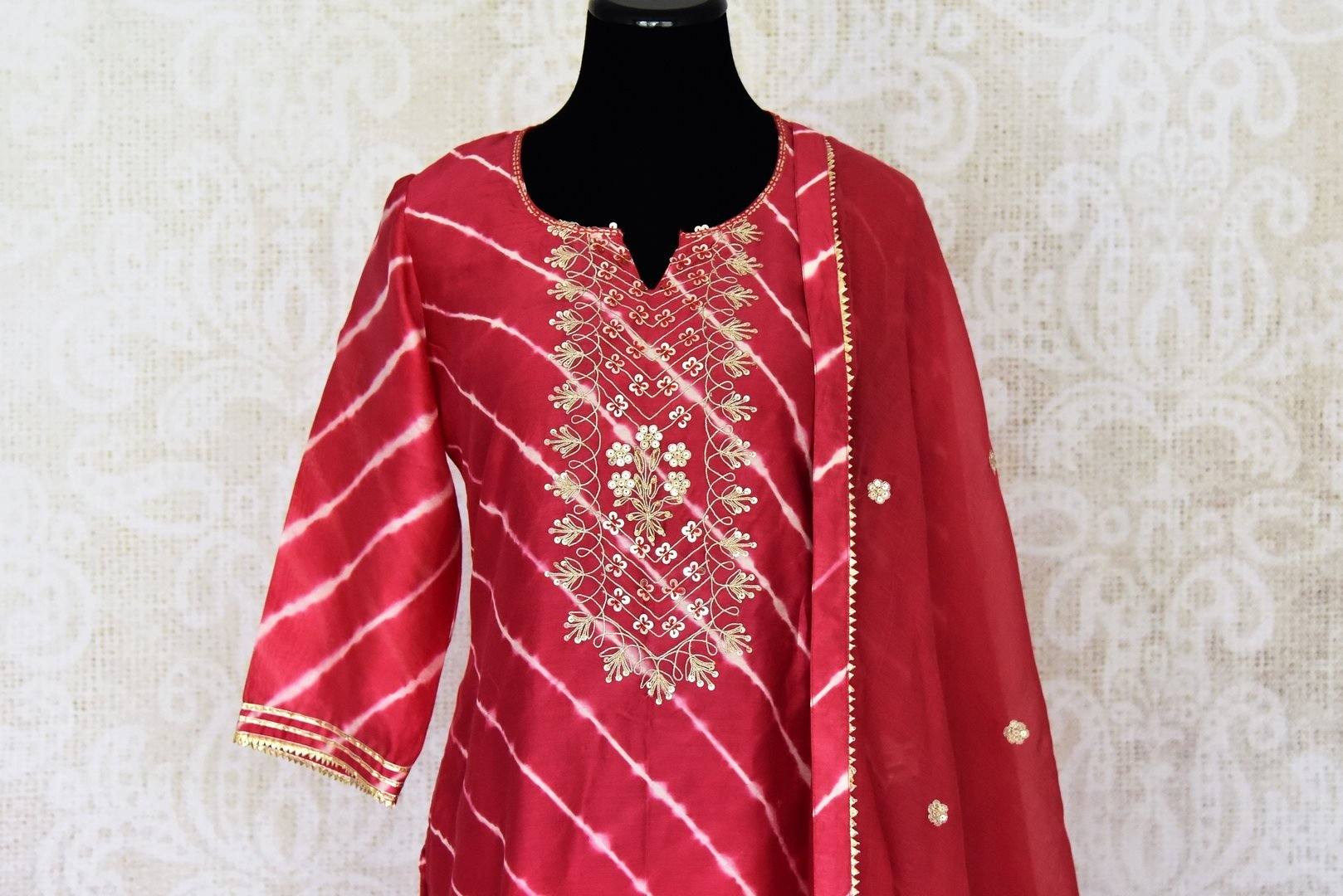 Shop stunning red chanderi silk sharara suit online in USA with dupatta. Get set to dazzle on festive occasions in this exquisite designer suits, Anarkali dress, sharara suits, salwar suits, palazzo suits from Pure Elegance Indian fashion store in USA.-closeup