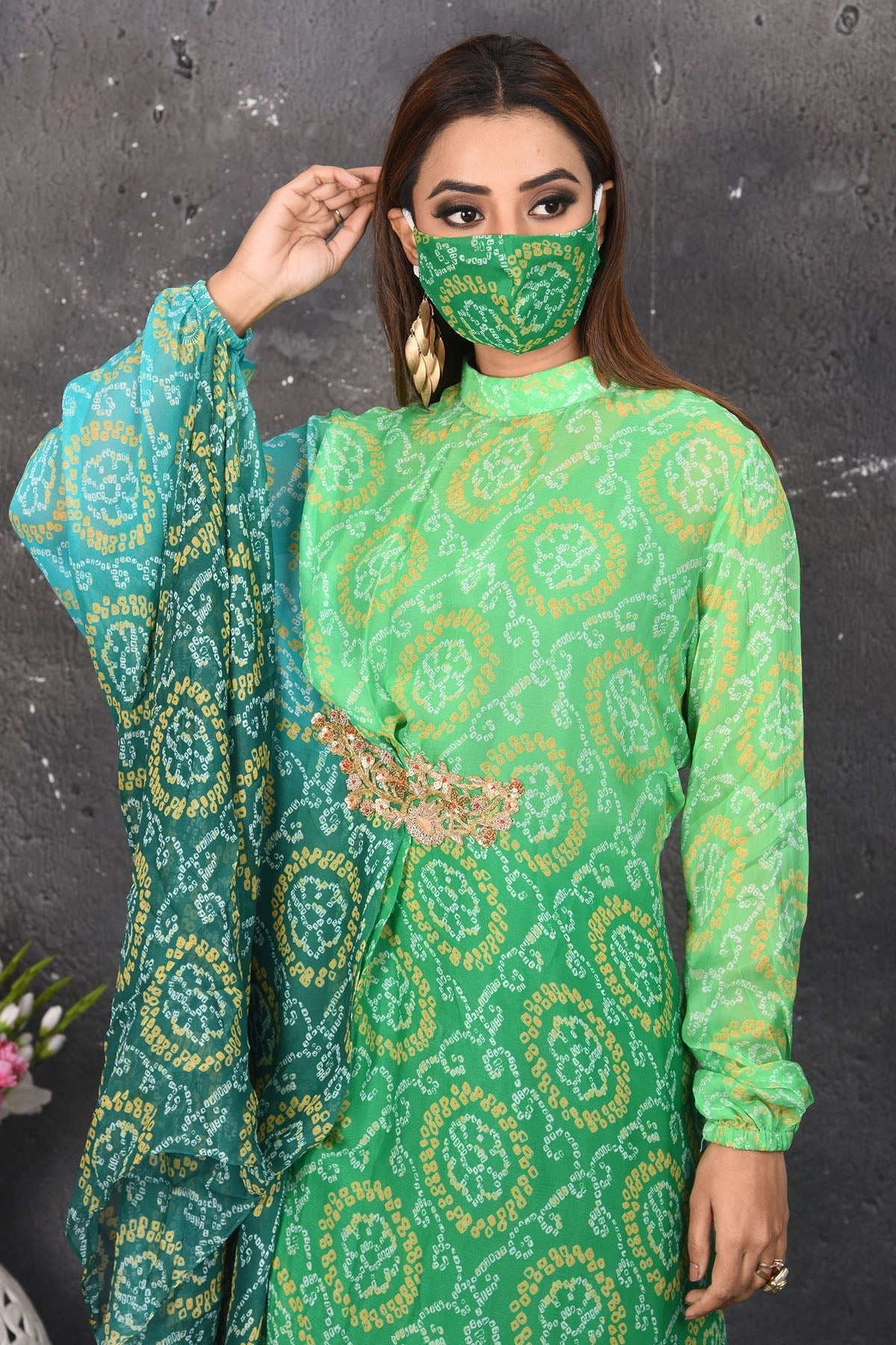 Buy stunning ombre green bandhej print indowestern dress online in USA. Be party ready with exclusive designer wear outfits. Indian designer suits, Anarkali dresses, palazzo suits, sharara suits from Pure Elegance Indian fashion store in USA.-closeup