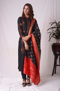 Buy black cotton silk suit online in USA. Suit has simple red  work. Be the talk of parties and weddings with exquisite designer gowns, Indian suits, Anarkali dresses, Indowestern dresses from Pure Elegance Indian clothing store in USA.Shop online now.-full view