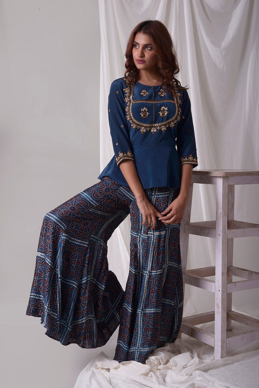 Buy blue modal suit online in USA with palazzo. Be the talk of parties and weddings with exquisite designer gowns, sharara suits, Anarkali suits, salwar suits from Pure Elegance Indian clothing store in USA. Shop online now.-full view-2