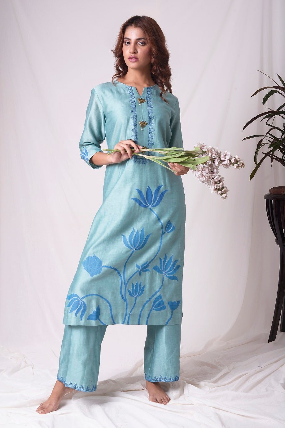 Buy aqua blue chanderi suit online in USA. Be the talk of parties and weddings with exquisite designer gowns, sharara suits, Anarkali suits, salwar suits from Pure Elegance Indian clothing store in USA. Shop online now.-full view
