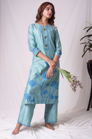 Buy aqua blue chanderi suit online in USA. Be the talk of parties and weddings with exquisite designer gowns, sharara suits, Anarkali suits, salwar suits from Pure Elegance Indian clothing store in USA. Shop online now.-full view-2