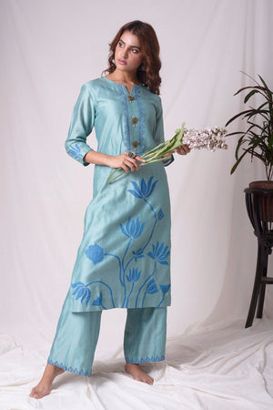 Buy aqua blue chanderi suit online in USA. Be the talk of parties and weddings with exquisite designer gowns, sharara suits, Anarkali suits, salwar suits from Pure Elegance Indian clothing store in USA. Shop online now.-5