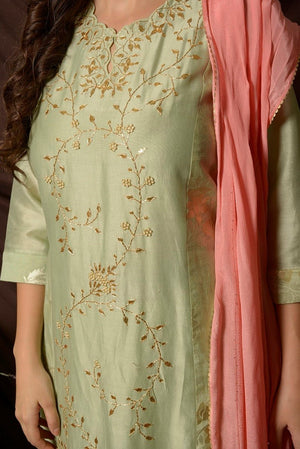 Buy gorgeous dusty green embroidered chanderi suit online in USA with pink dupatta. Shine at weddings and special occasions with beautiful Indian designer suits, gowns, lehengas from Pure Elegance Indian clothing store in USA.-closeup