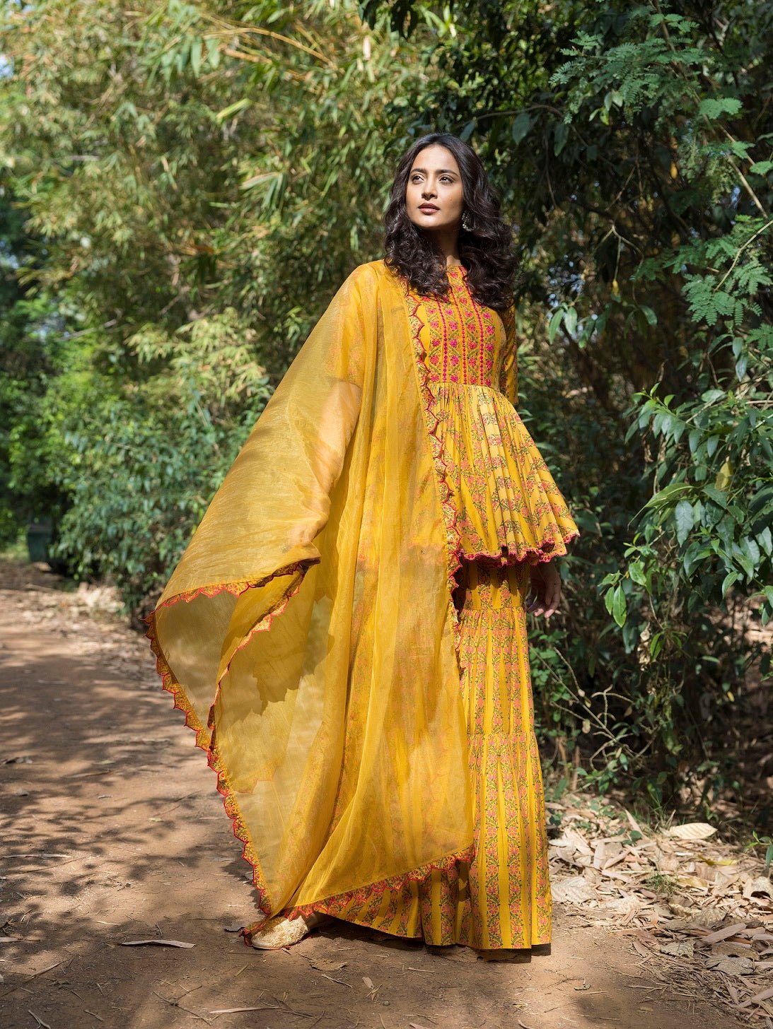 Buy beautiful mustard blossom print sharara suit online in USA. Dazzle on weddings and special occasions with exquisite Indian designer dresses, sharara suits, Anarkali suits, wedding lehengas from Pure Elegance Indian fashion store in USA.-dupatta
