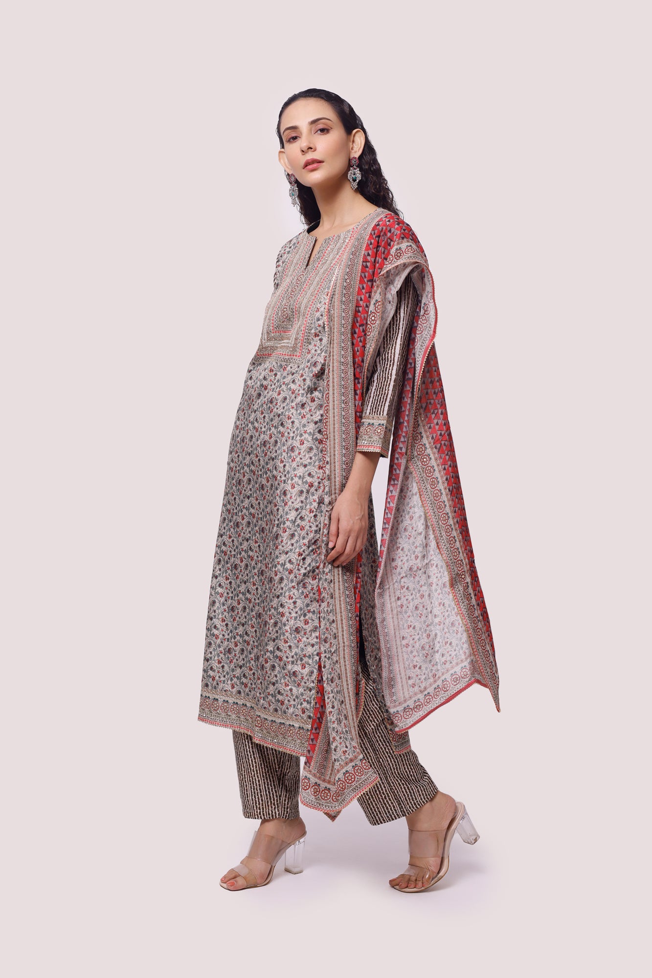 Shop green floral print crepe palazzo suit online in USA with dupatta. Dazzle on weddings and special occasions with exquisite Indian designer dresses, sharara suits, Anarkali suits, wedding lehengas from Pure Elegance Indian fashion store in USA.-side