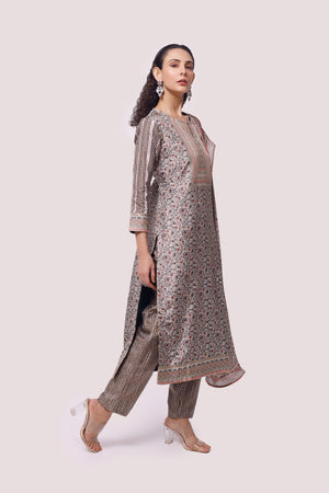 Shop green floral print crepe palazzo suit online in USA with dupatta. Dazzle on weddings and special occasions with exquisite Indian designer dresses, sharara suits, Anarkali suits, wedding lehengas from Pure Elegance Indian fashion store in USA.-right