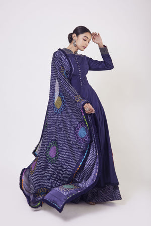 Shop blue muslin kurta with satin palazzo in USA and dupatta. Dazzle on weddings and special occasions with exquisite Indian designer dresses, sharara suits, Anarkali suits, wedding lehengas from Pure Elegance Indian fashion store in USA.-right
