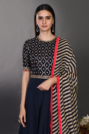 Buy navy blue chanderi Anarkali suit online in USA with dupatta. Dazzle on weddings and special occasions with exquisite Indian designer dresses, sharara suits, Anarkali suits, wedding lehengas from Pure Elegance Indian fashion store in USA.-closeup