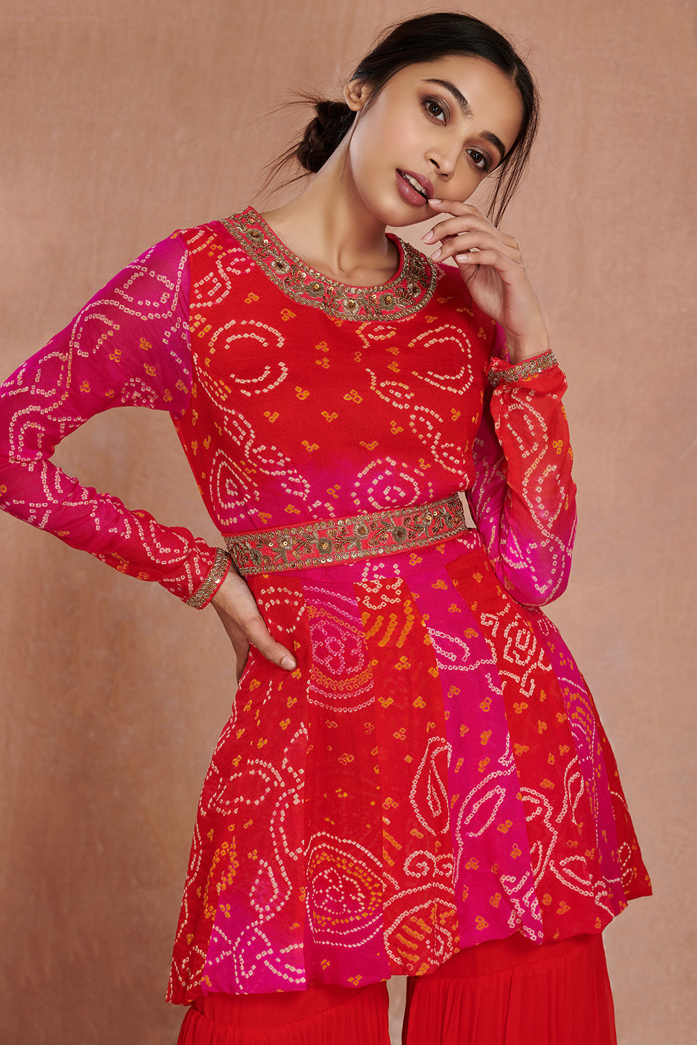 Buy red pink bandhej georgette sharara suit online in USA with sequin belt. Dazzle on weddings and special occasions with exquisite Indian designer dresses, sharara suits, Anarkali suits, wedding lehengas from Pure Elegance Indian fashion store in USA.-closeup