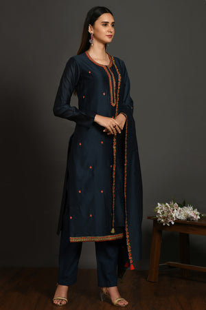 Shop navy blue resham work chanderi suit online in USA with dupatta. Dazzle on weddings and special occasions with exquisite Indian designer dresses, sharara suits, Anarkali suits, wedding lehengas from Pure Elegance Indian fashion store in USA.-side