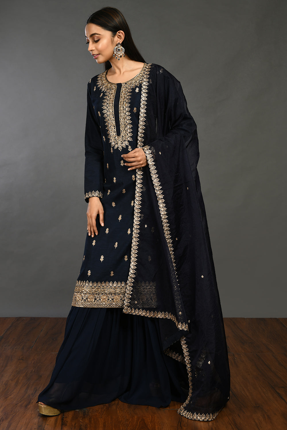 Buy navy blue zari work georgette suit online in USA with dupatta. Dazzle on weddings and special occasions with exquisite Indian designer dresses, sharara suits, Anarkali suits, wedding lehengas from Pure Elegance Indian fashion store in USA.-dupatta
