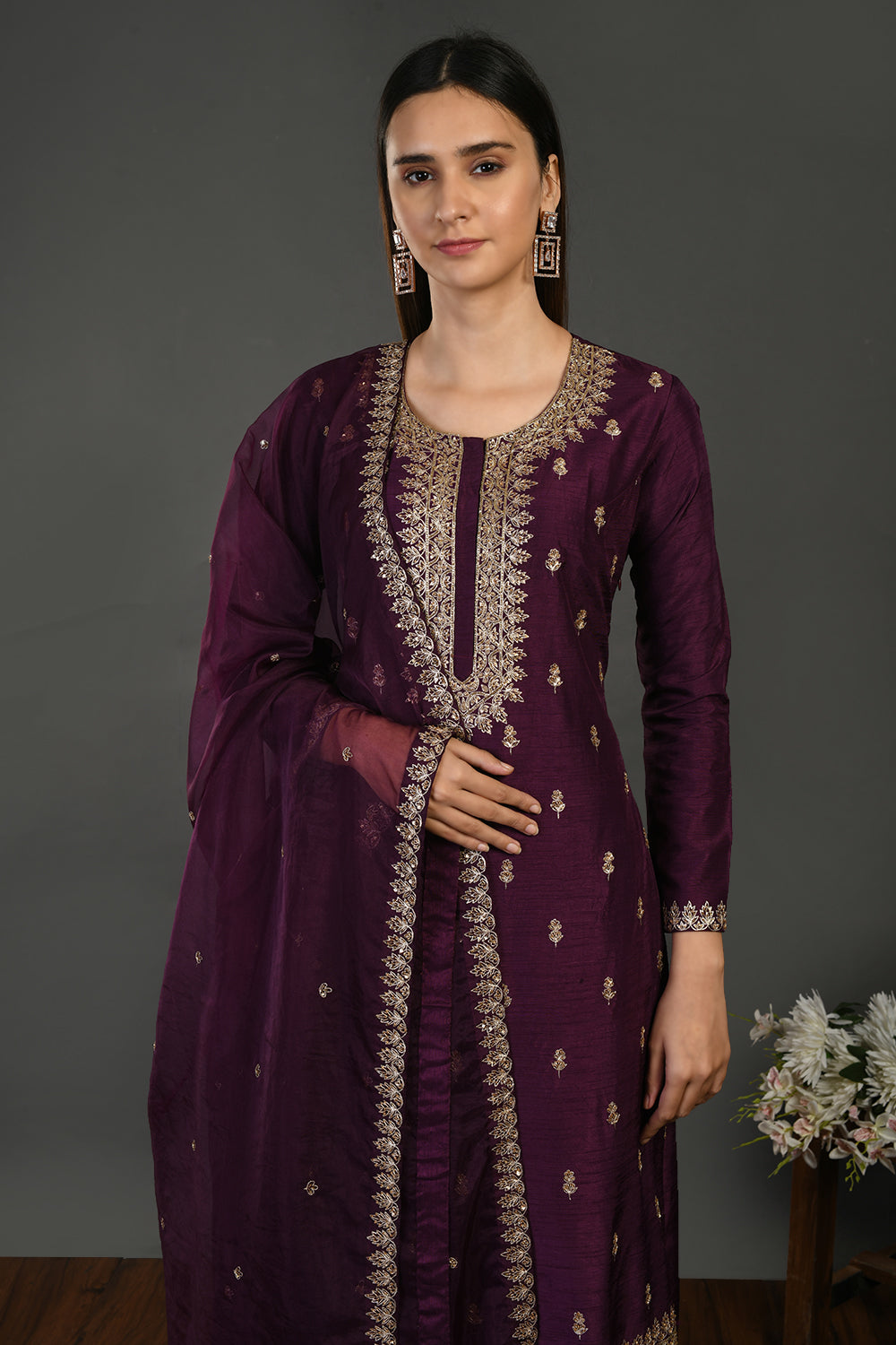 Shop wine hue zari work georgette suit online in USA with dupatta. Dazzle on weddings and special occasions with exquisite Indian designer dresses, sharara suits, Anarkali suits, wedding lehengas from Pure Elegance Indian fashion store in USA.-closeup