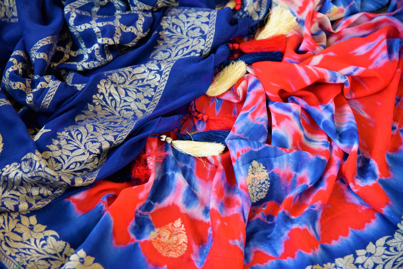 Buy red and blue marble dye georgette Banarasi sari online in USA. Pure Elegance store brings an exquisite range of Indian Banarasi sarees for online shopping in USA. -details