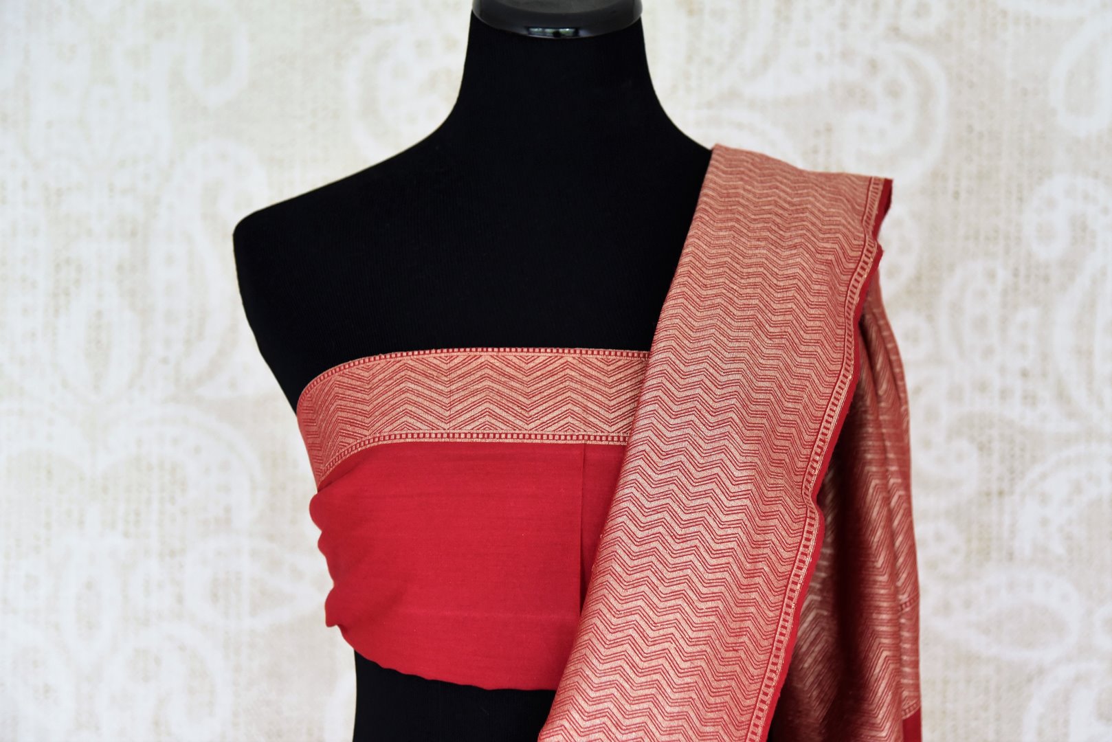 Shop bright red muga Banarasi saree online in USA with marigold floral buta. Find a range of pure handloom saris in USA at Pure Elegance Indian clothing store. Elevate your traditional style with a range of designer silk sarees, Banarasi sarees, and much more also available at our online store.-blouse pallu