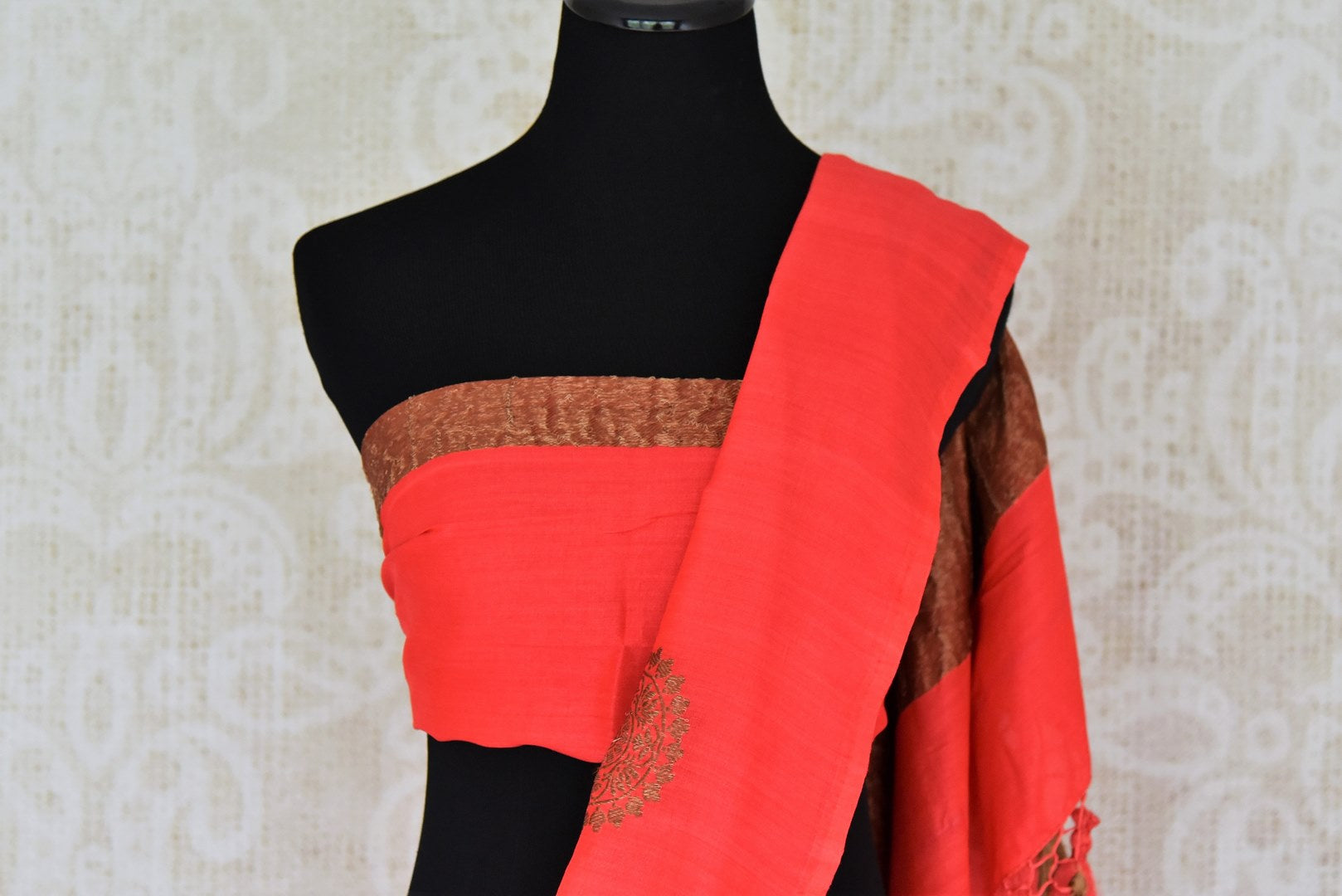 Shop red muga Banarasi saree online in USA with zari buta from Pure Elegance online store. Visit our exclusive Indian clothing store in USA and get floored by a range of exquisite Indian Kanjivaram saris, Banarasi sarees, silk sarees, Indian jewelry and much more to complete your ethnic look.-blouse pallu