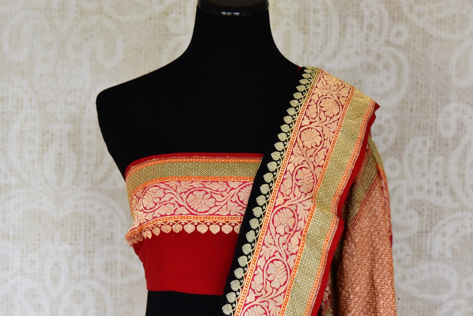 Buy black georgette Banarasi sari online in USA with paisley zari buta and multicolor zari border. Elevate your traditional saree style with beautiful Indian Banarasi saris from Pure Elegance Indian fashion store in USA. We also have a stunning variety of bridal saris for Indian brides in USA. Shop now.-blouse pallu