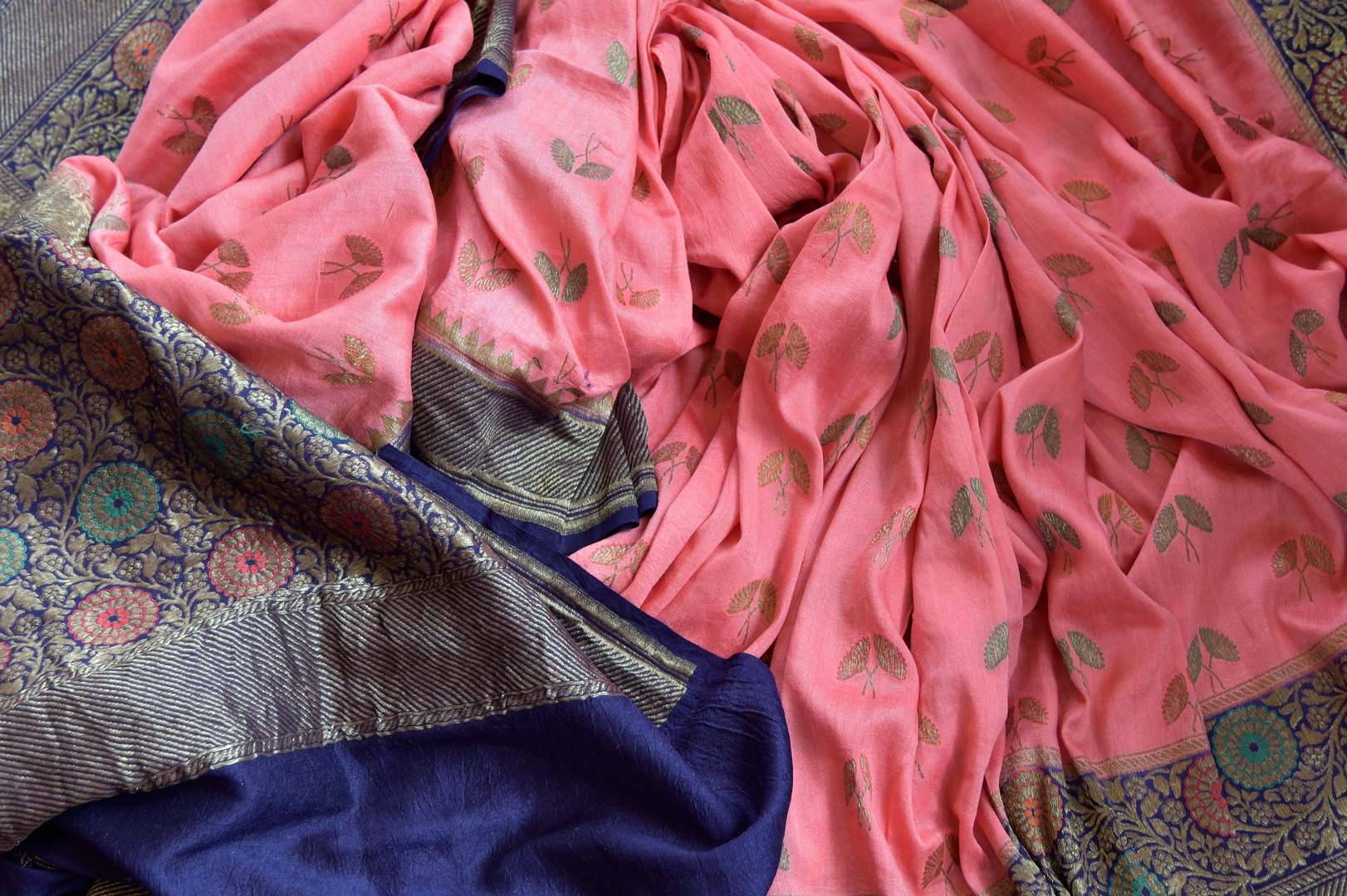 Buy pink Benarasi sari online in USA with flower zari buta and zari minakari border. Radiate traditional charm with beautiful Banarasi sarees from Pure Elegance Indian clothing store in USA. Choose from a variety of Banarasi silk sarees, Banarasi georgette sarees, Banarasi tussar saris for special occasions.-details
