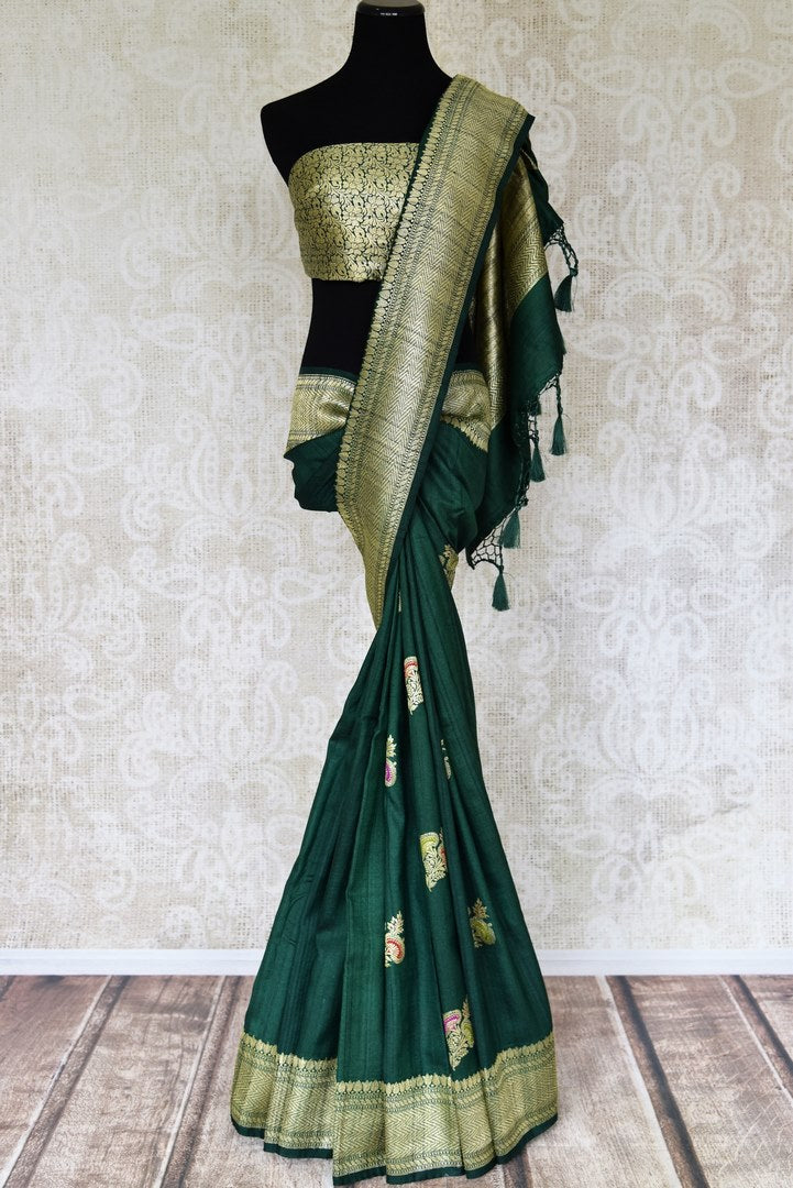Buy bottle green khaddi Banarasi saree online in USA with minakari zari floral buta. Feel traditional on special occasions in beautiful Indian designer saris from Pure Elegance Indian fashion store in USA. Choose from a splendid variety of Banarasi sarees, pure handwoven saris. Buy online.-full view