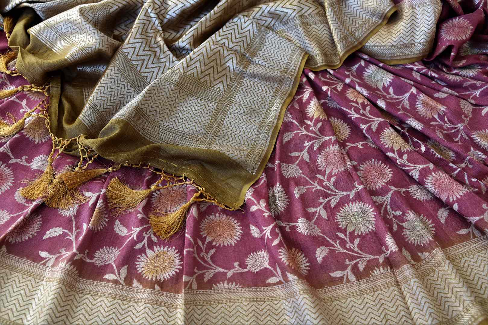 Buy wine color khaddi Benarasi saree online in USA with brown zari border. Feel traditional on special occasions in beautiful Indian designer sarees from Pure Elegance Indian fashion store in USA. Choose from a splendid variety of Banarasi sarees, pure handwoven saris. Buy online.-details