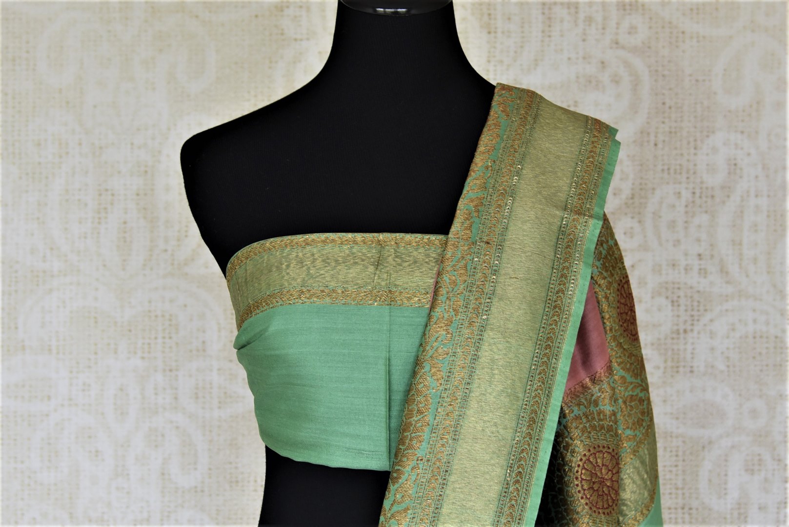 Shop beautiful mauve pink tussar Banarsi sari online in USA with green antique zari border. Be the center of attraction at parties and weddings with beautiful Kanchipuram silk sarees, pure silk sarees, handwoven sarees, Banarasi sarees from Pure Elegance Indian fashion store in USA.-blouse pallu