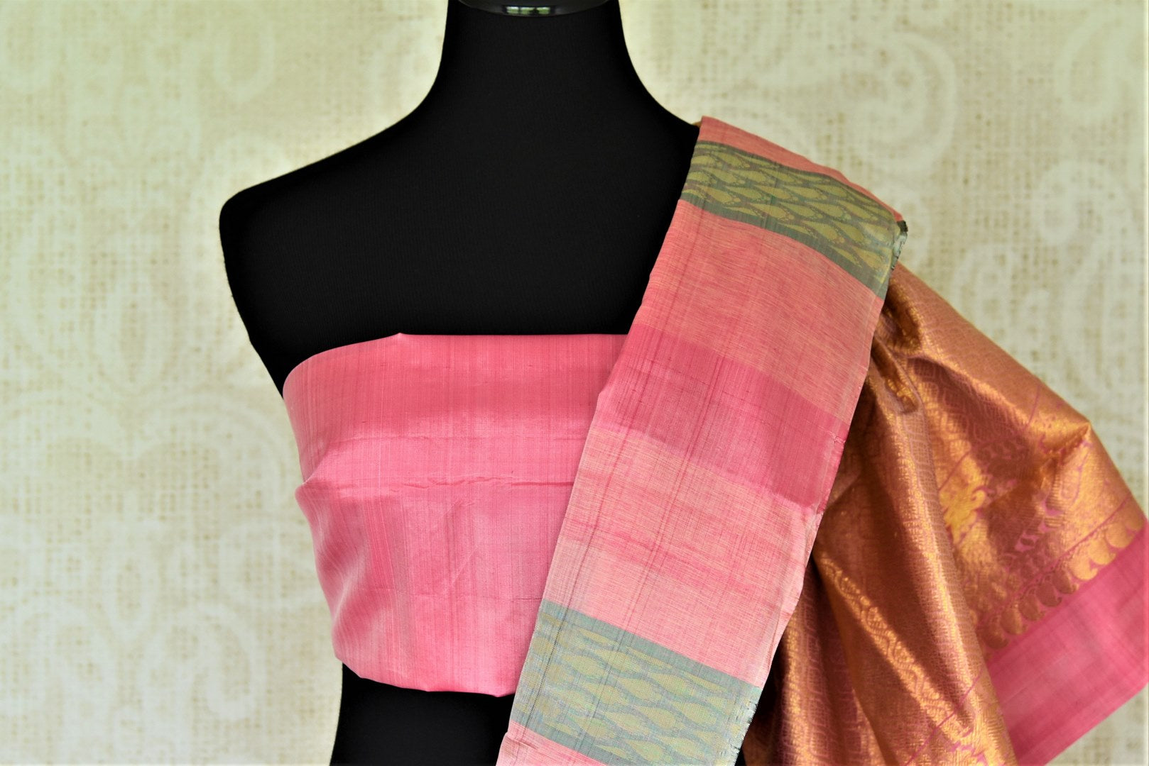 Shop beautiful pink and mauve Kanchipuram sari online in USA with zari buta. Shop beautiful Kanchipuram silk saris, pure zari silk sarees in USA from Pure Elegance Indian fashion store in USA. Shop online now.-blouse pallu