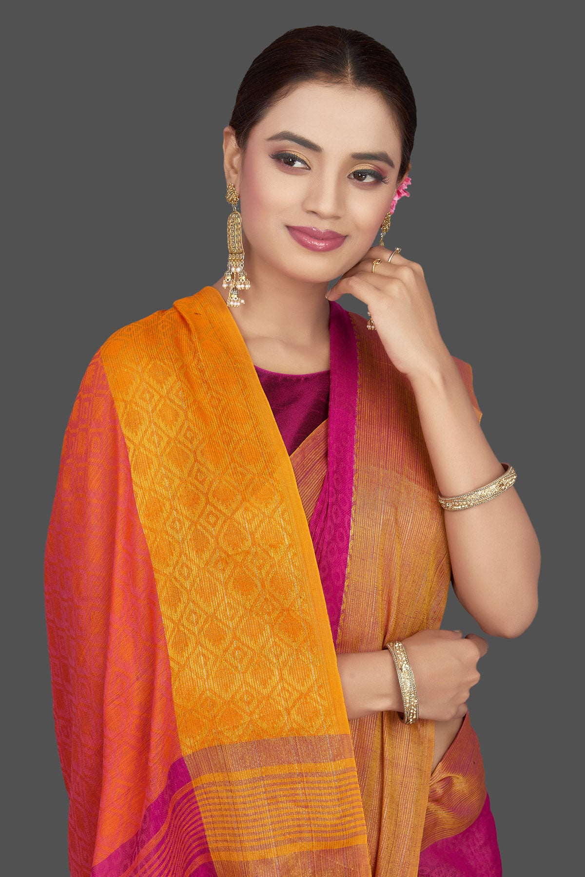 Buy beautiful pink jacquard weave khaddi sari online in USA with orange border. Look gorgeous on special occasions with exquisite Indian sarees, handwoven sarees, Banarasi sarees, pure silk sarees from Pure Elegance Indian saree store in USA.-closeup