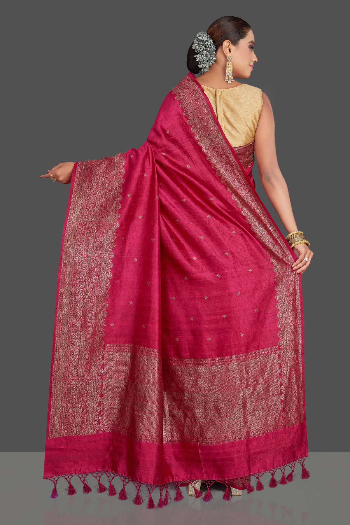 Buy gorgeous magenta tussar Banarasi saree online in USA with antique zari border. Look your best on special occasions with stunning Banarasi saris, pure silk sarees, tussar sarees, handwoven sarees from Pure Elegance Indian saree store in USA.-back